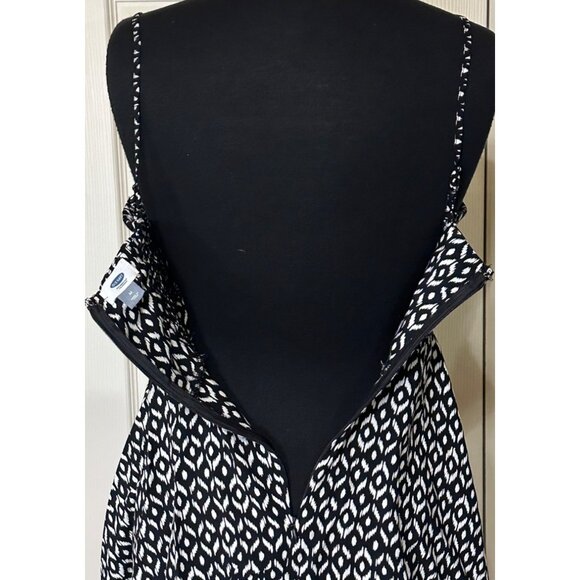 Old Navy Mini Sundress w/Spaghetti Straps Geometric 100% Rayon Junior's Size M - Picture 10 of 16